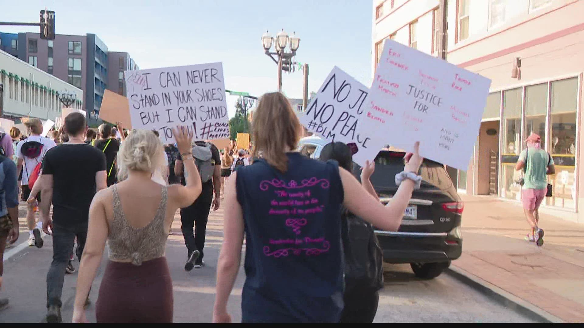 Protests are continuing to take place around the St. Louis area after the death of George Floyd.