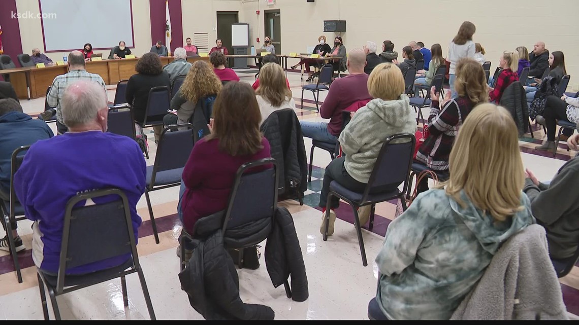 Bethalto, Collinsville schools vote to go mask-optional | ksdk.com