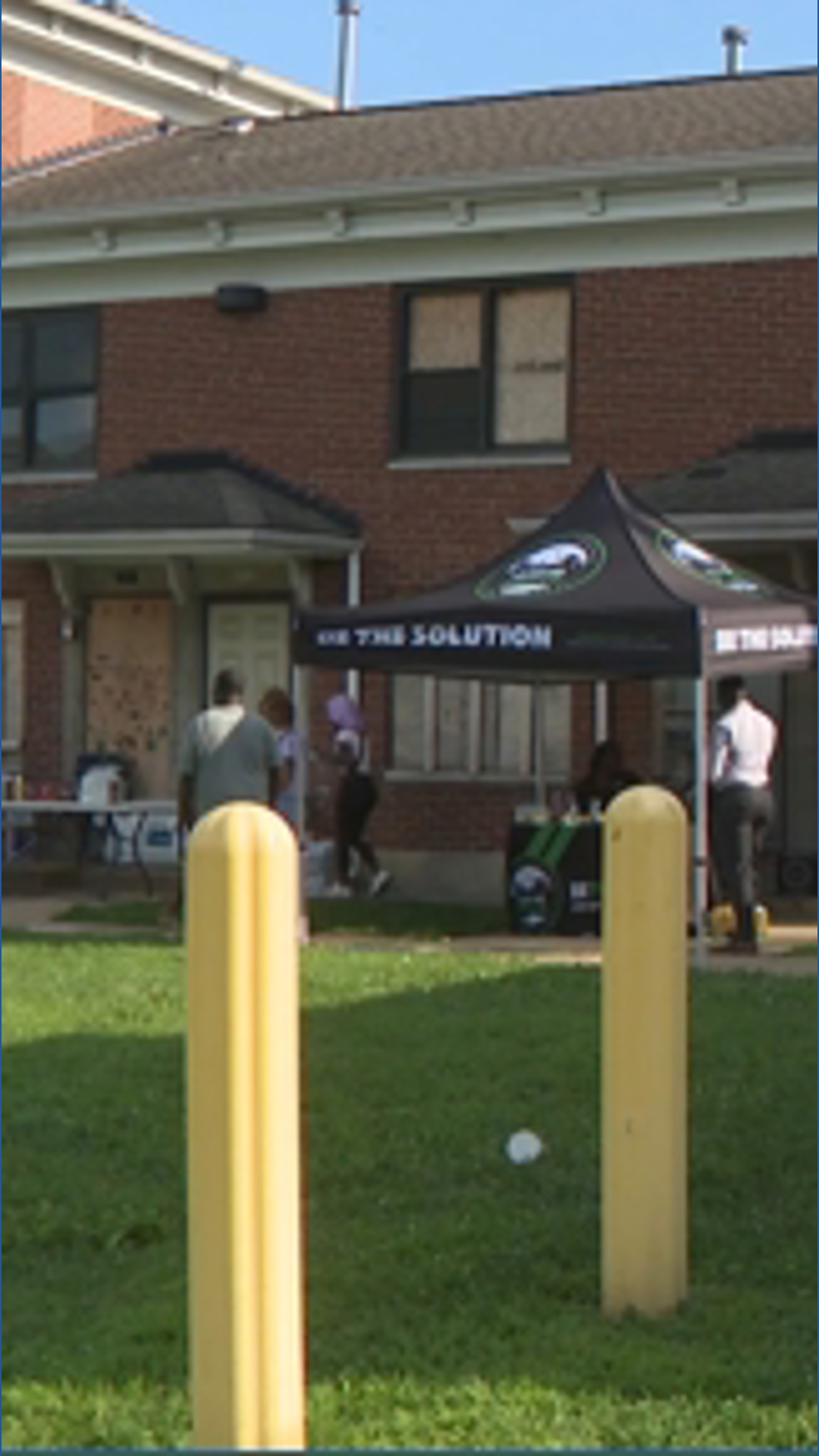 Mobile mental health unit brings free counseling to St. Louis neighborhood