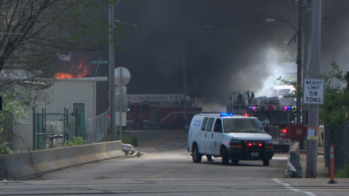 2 homes destroyed, another damaged in St. Louis fire - Vimarsana News