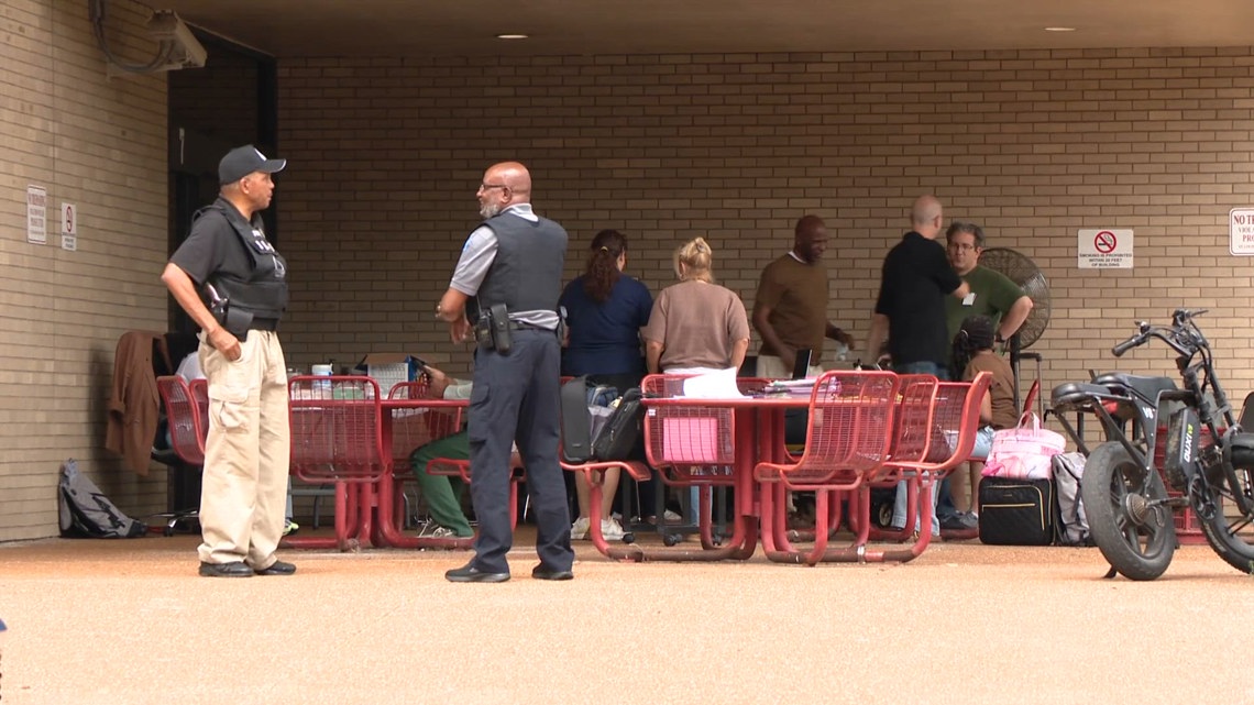 Legionella bacteria in water shuts down Saint Louis Public Schools central office