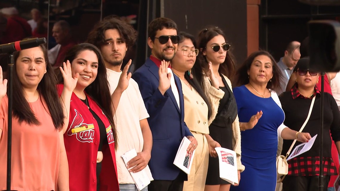 Busch Stadium hosts naturalization ceremony Tuesday night - Vimarsana News