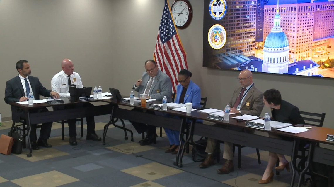 St. Louis police board votes to approve raises for command staff