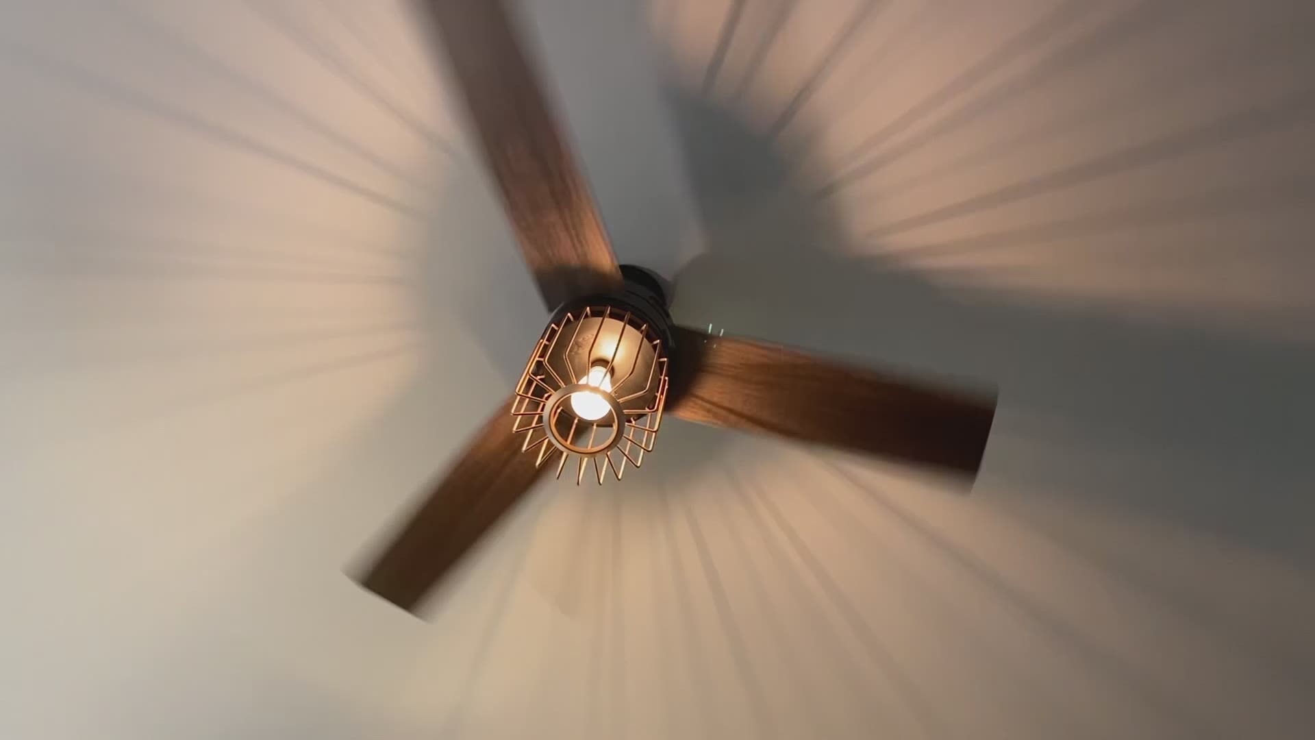 As Consumer Reports explains, choosing the right ceiling fan can help cool off that overheated electric bill.