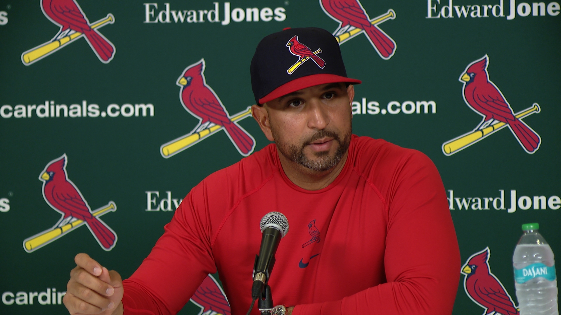 The St. Louis Cardinals beat the Philadelphia Phillies 7-0 on Sunday.
