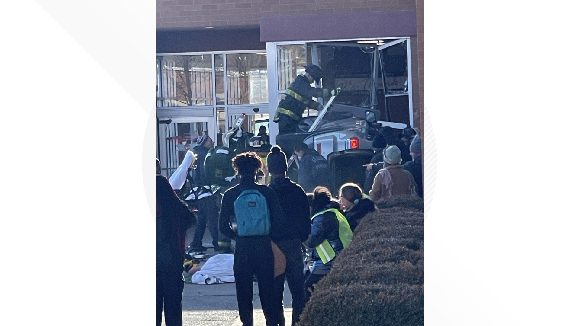 2 people killed in crash into south St. Louis Schnucks identified ...