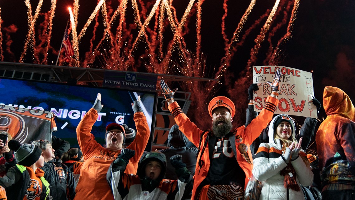 Bengals celebration events in Cincinnati kick off with pep rally