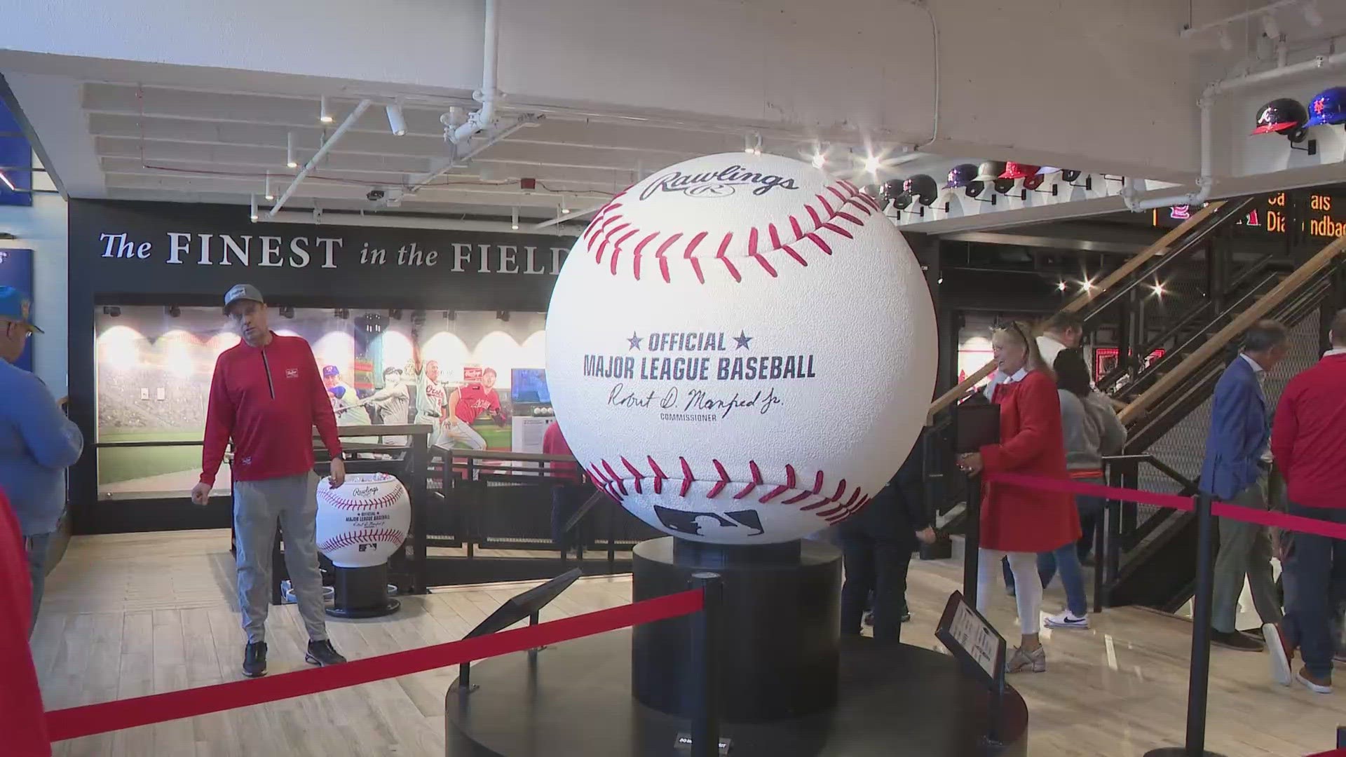 A new one-of-a-kind baseball experience opened Friday in Maryland Heights. The Rawlings Experience features historic gear, a high-tech batting cage and photo ops.