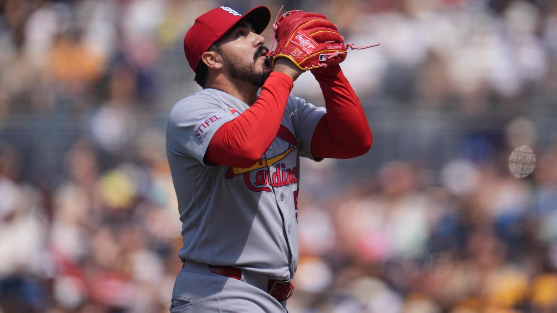 Cardinals bullpen lets late lead slip in 10-inning loss to Padres