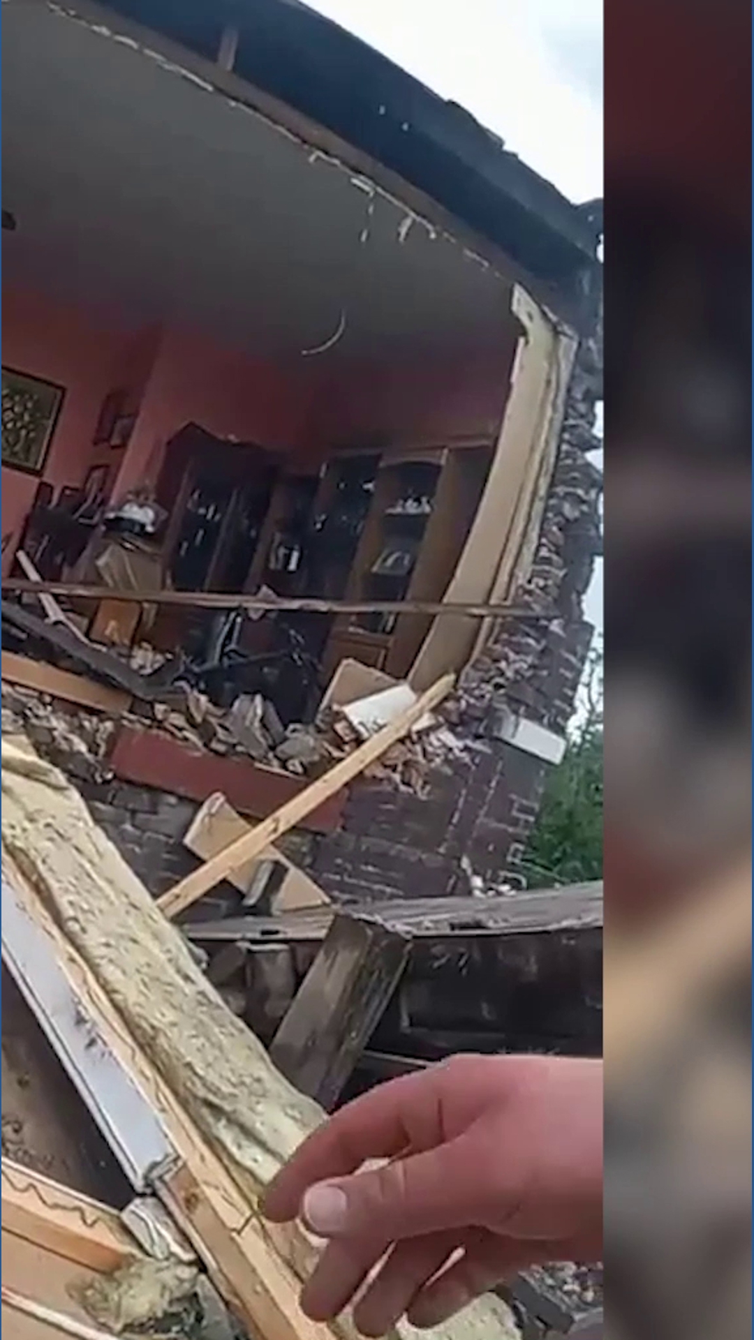 St. Louis tornado: Police release tornado response bodycam video | ksdk.com