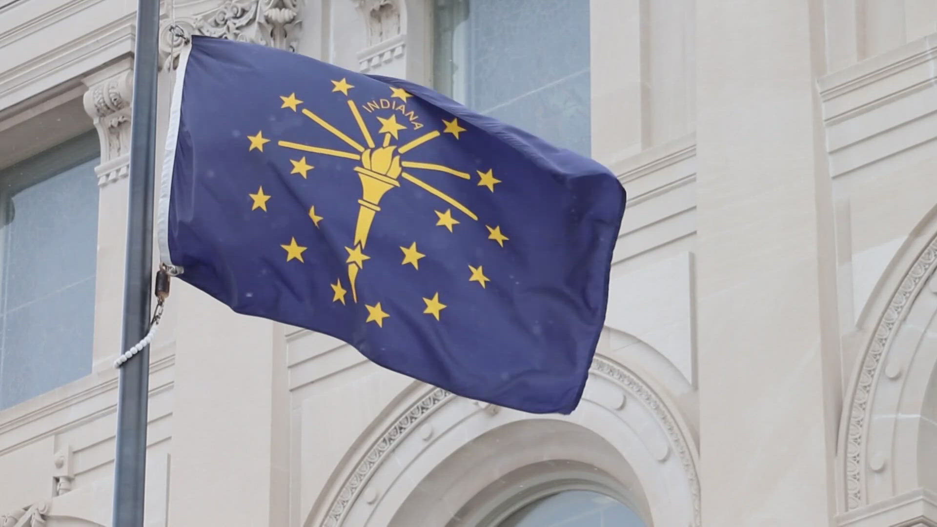 A new Indiana law takes effect Tuesday that invites counties in Illinois to join the Hoosier State. Here's what it means for those in the Metro East.