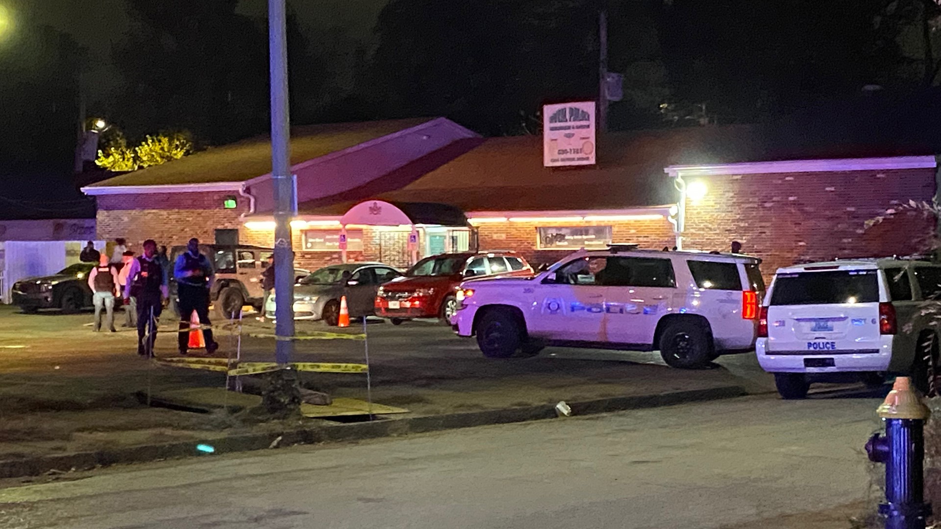 Man shot outside north St. Louis bar | ksdk.com