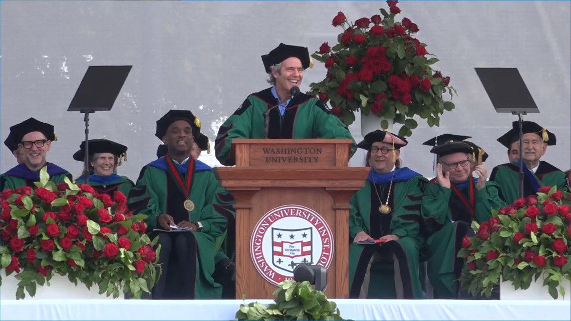 'It was incredibly emotional': Andy Cohen gives commencement address, receives honorary doctorate from WashU