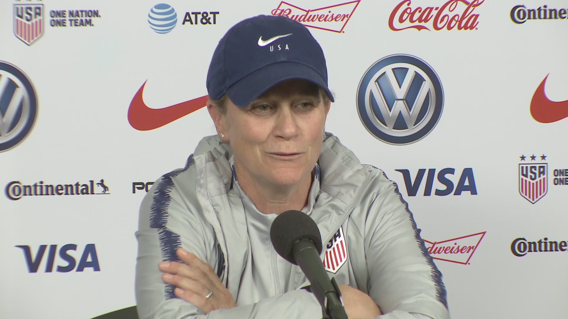 Jill Ellis, Becky Sauerbrunn and Megan Rapinoe talk about how much they enjoy playing in St. Louis and at Busch Stadium.