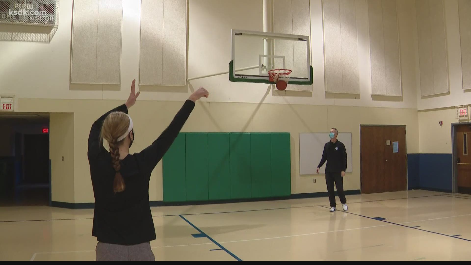 Scott Highmark was one of the most prolific shooters in St. Louis basketball history. Now his daughter, Brooke, is following in his footsteps