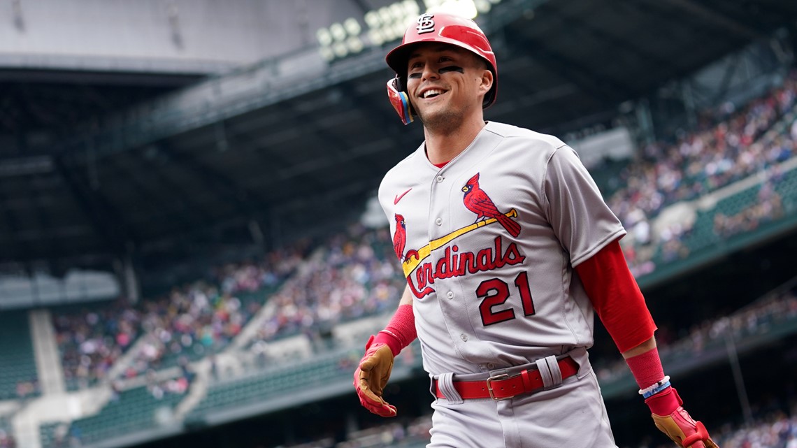 Cardinals outfielder Nootbaar worked on fighter jets parts