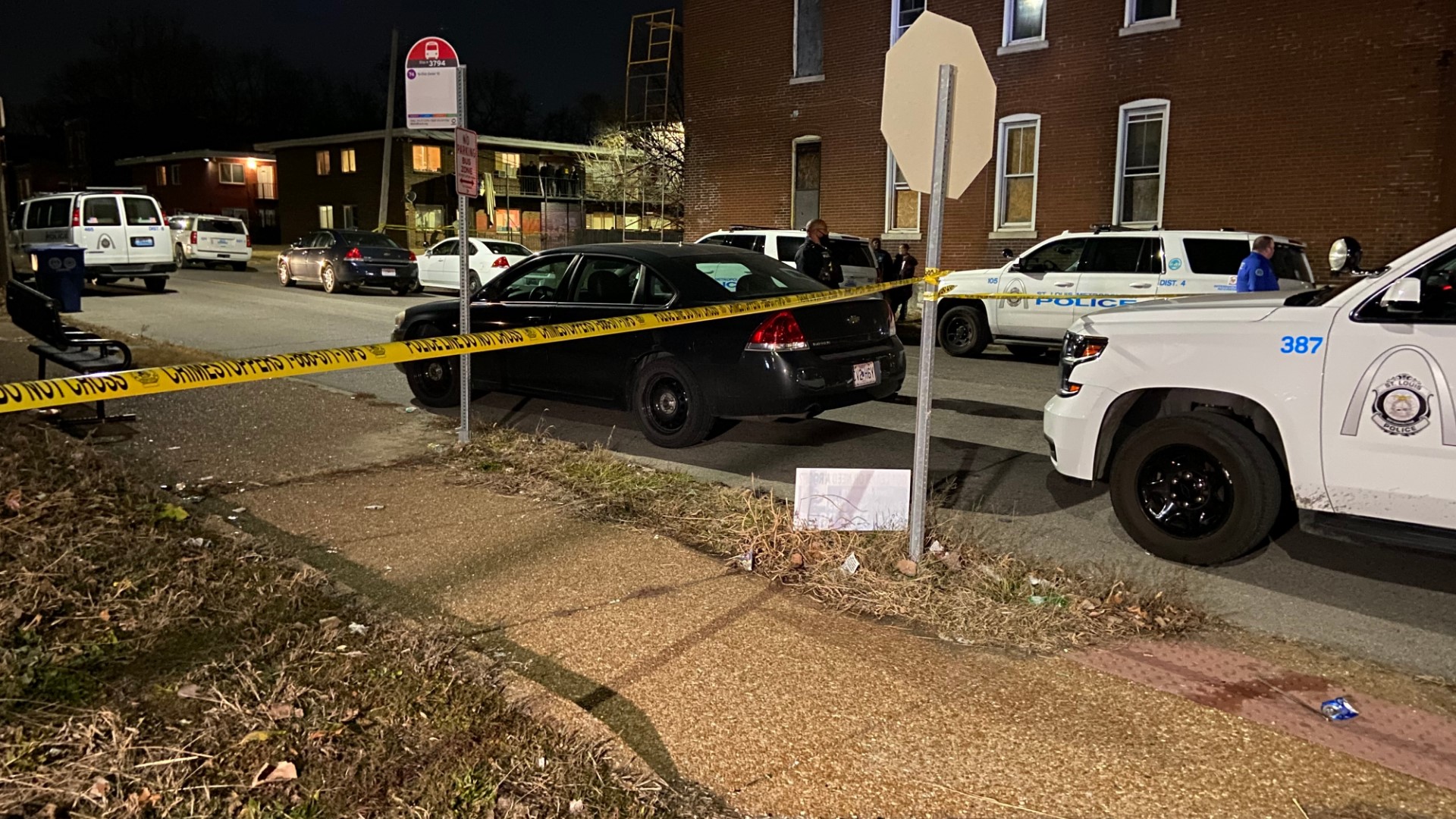 1 Killed, 1 Injured In Double Shooting At St Louis Apartment | Ksdkcom