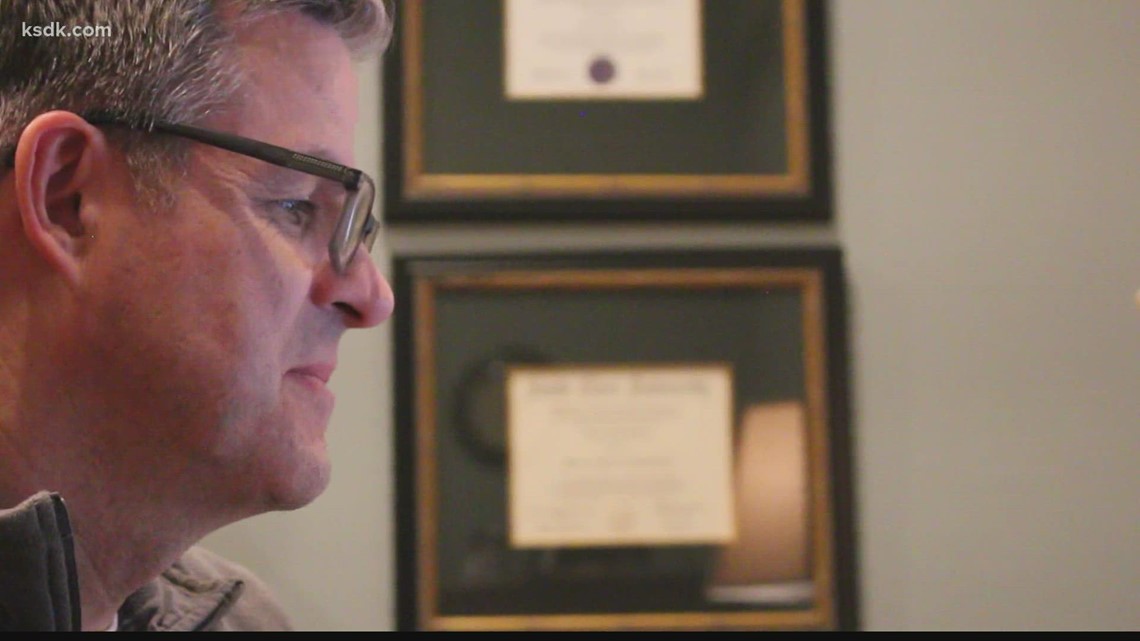 New eyedrops promise to replace reading glasses