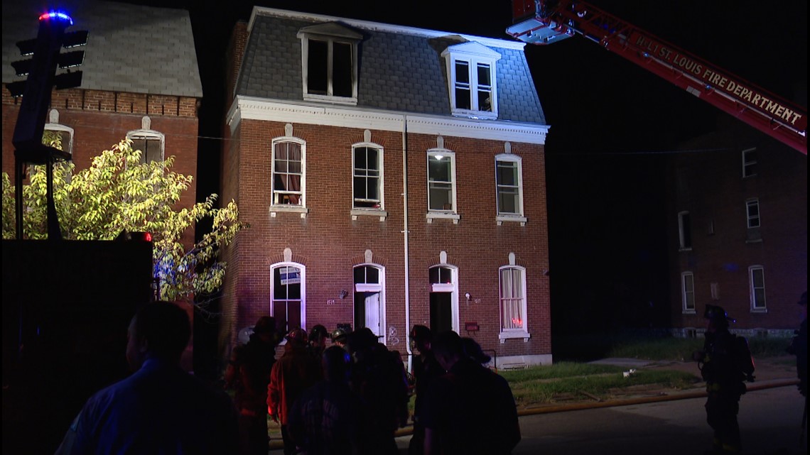 9 residents displaced in north St. Louis house fire | ksdk.com