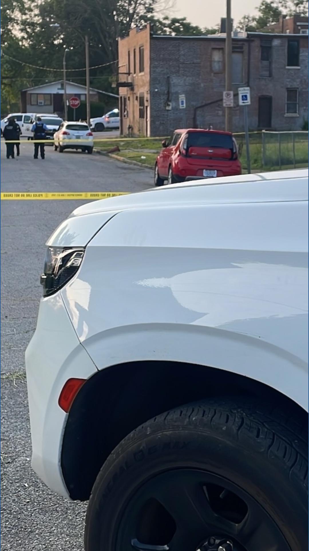 Shooting in St. Louis neighborhood leaves 1 dead, 1 injured | ksdk.com