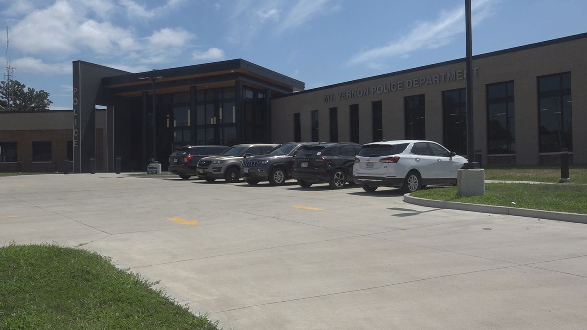2 dead, 5 injured after bullets fly at block party | ksdk.com