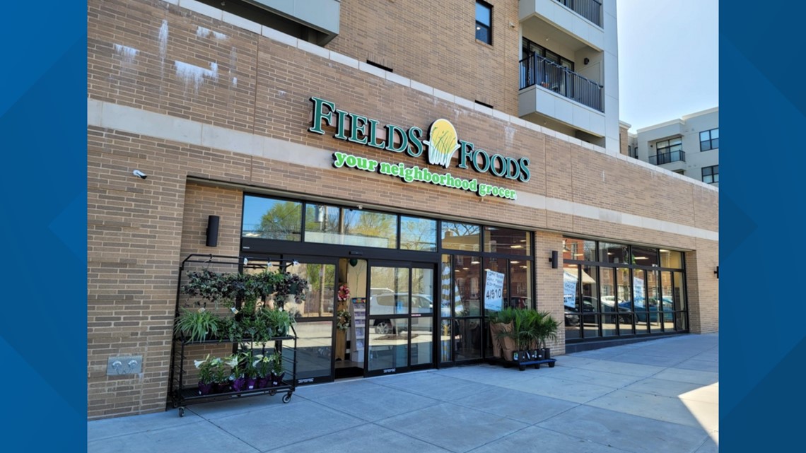 St. Louis grocer Fields Foods opens in Dogtown