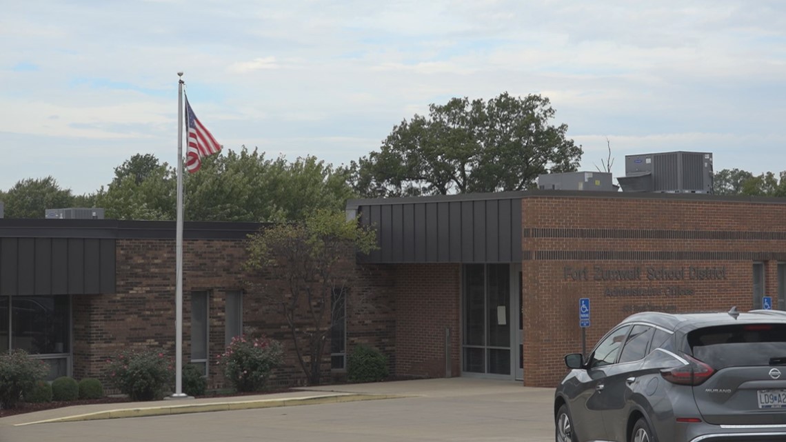 Parents react after Fort Zumwalt reverses mask mandate - Vimarsana News