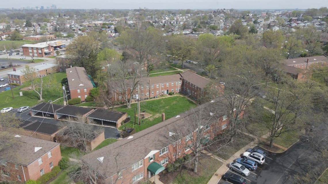 St. Louis man says apartment complex is violating his rights - Vimarsana News