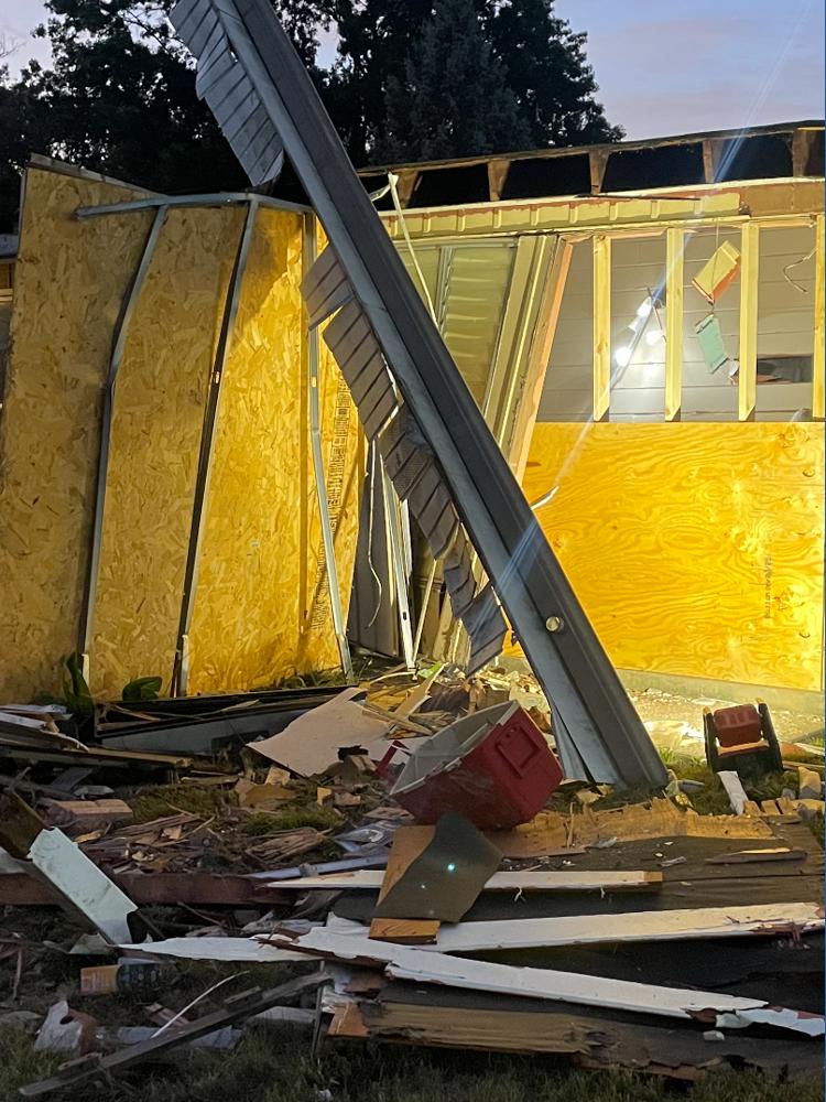 Driver arrested for DWI after crashing into 2 homes in St. Louis County ...