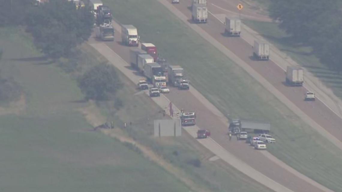 Traffic Stretch of I64 closed in Illinois after fatal accident