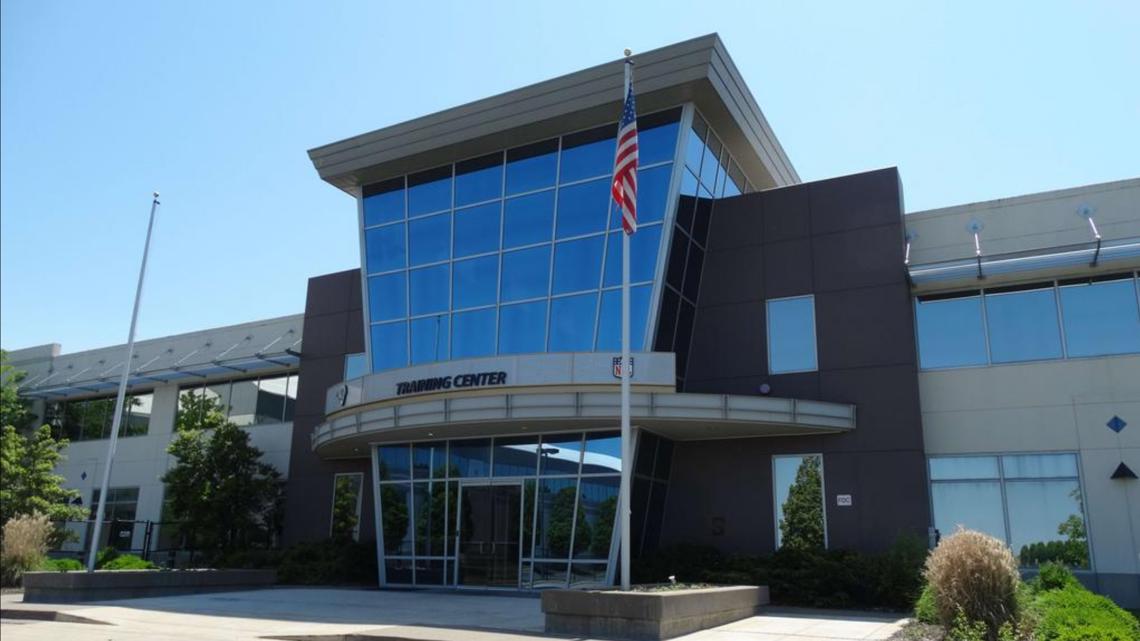 LA Rams look to take Earth City property; St. Louis again contests