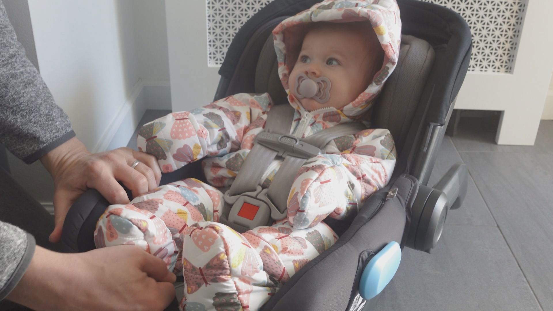 Consumer Reports warns bulky winter coats can make car seats less safe ...