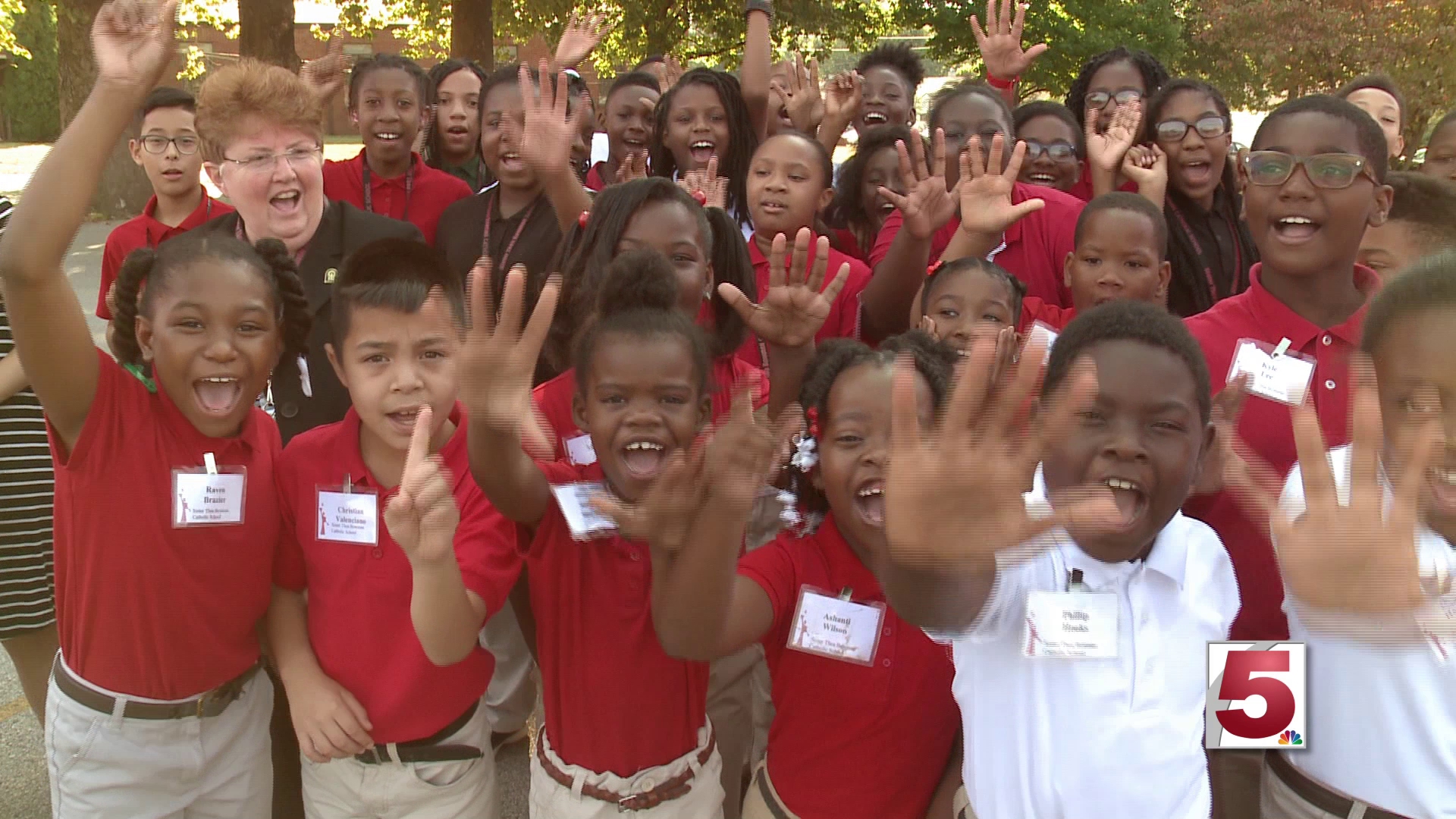 St. Louis students and celebrities showcase the iconic '5-1' salute for 5 On Your Side.