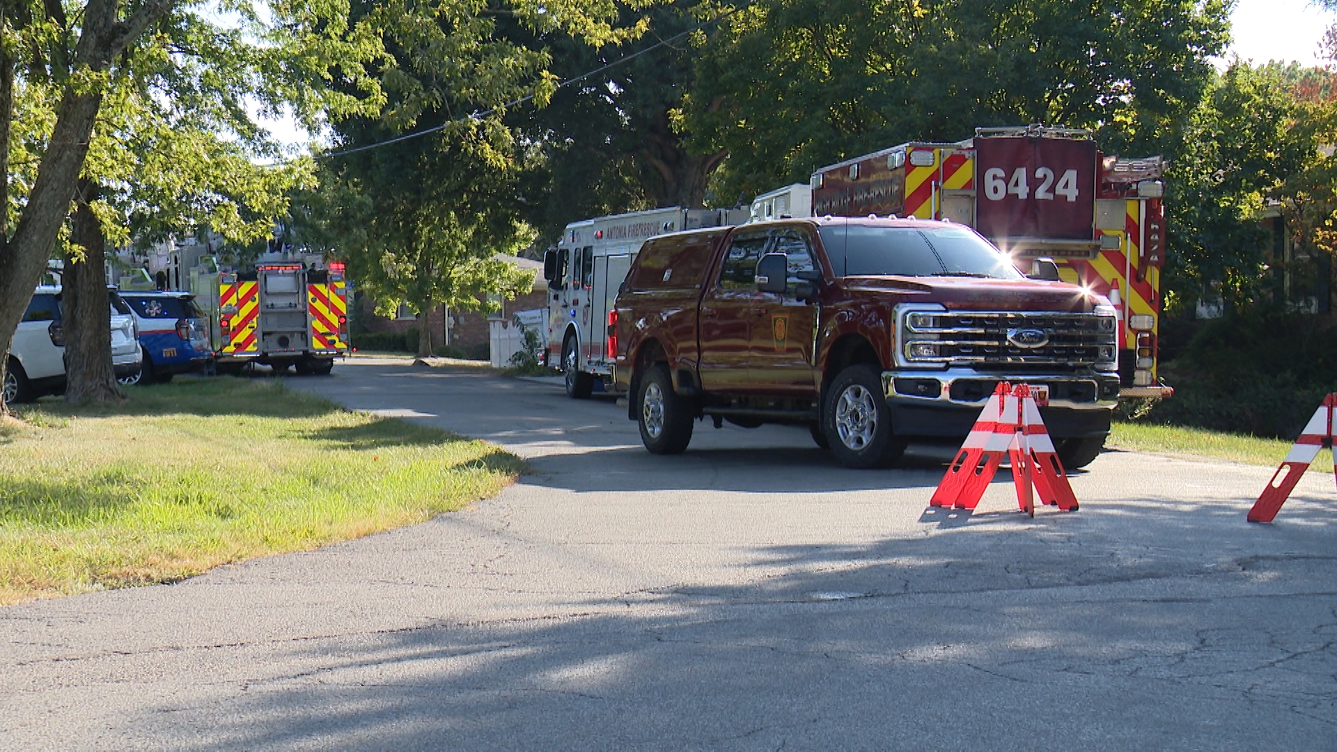 1 dead, 1 hospitalized after house fire in Jefferson County