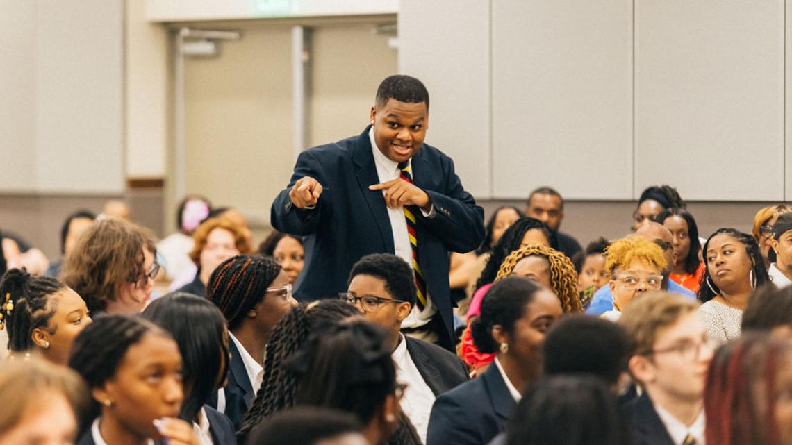 St. Louis Internship Program to steer teens toward professional careers this summer