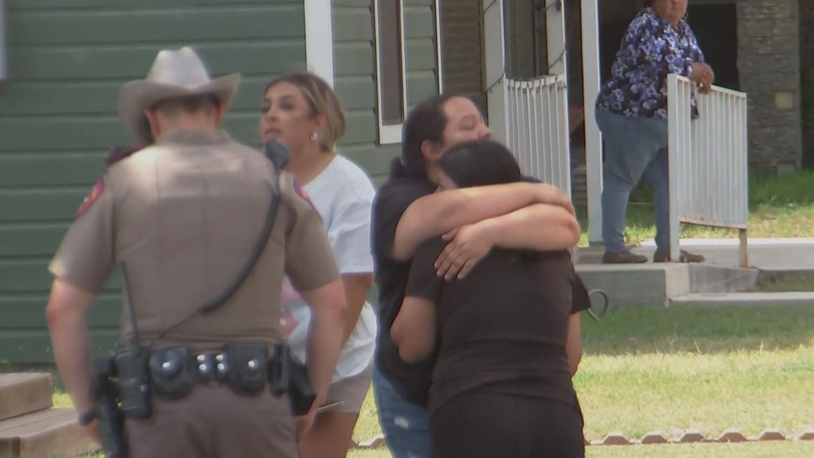 St. Louis mental health experts on how to cope with mass shooting - Vimarsana News