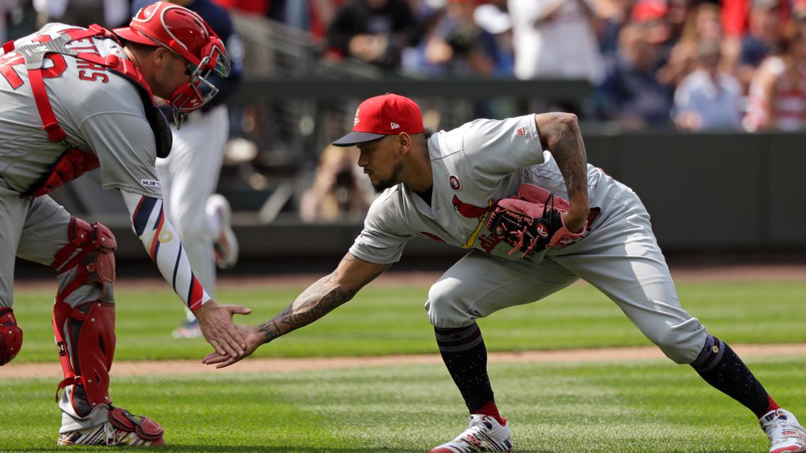 St. Louis Cardinals on X: Grab those rally caps! We need to get that run  back. 4-3