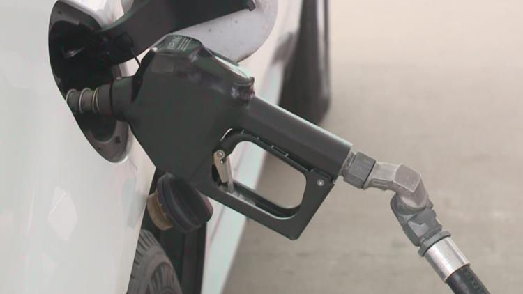Gas prices continue to rise nationwide