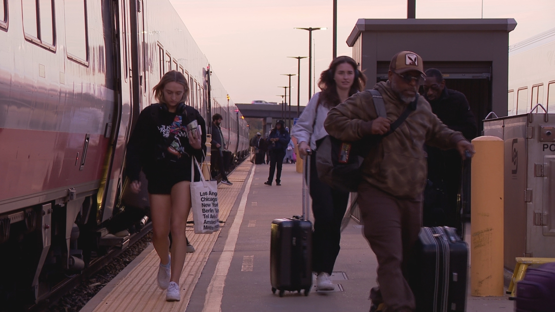 Flight cuts jolt U.S. travel, sending many to trains and buses