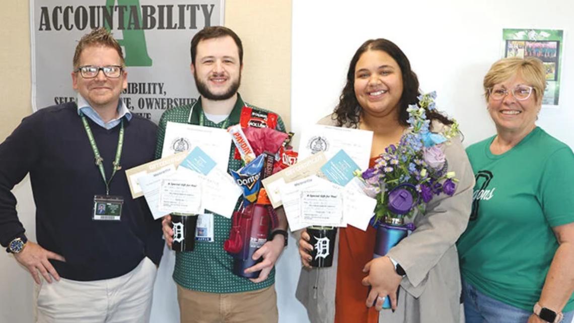 Husband-wife duo earns De Soto School District's top honors