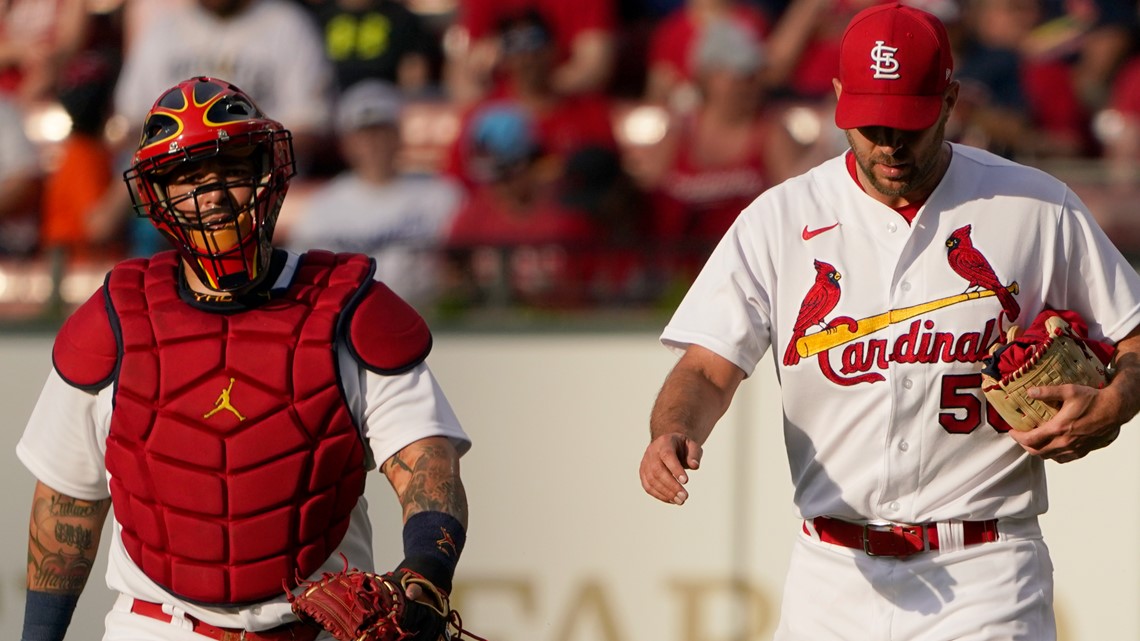 Wainwright-Molina set record; Pujols pitches for first time in