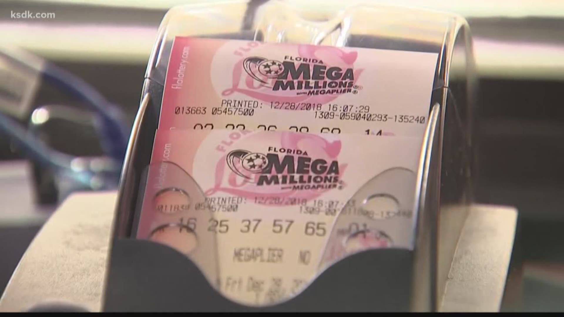 A St. Louis man is feeling pretty lucky after buying a winning Mega Millions ticket for the Christmas Day drawing.