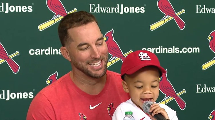 Adam Wainwright's son steals the show in interview