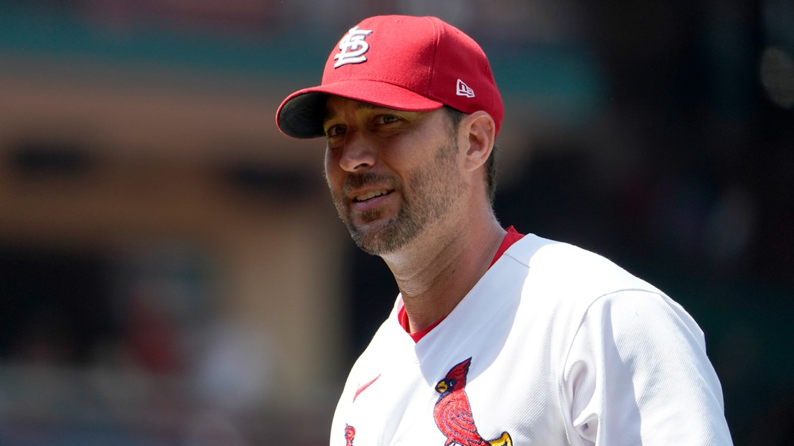 Adam Wainwright Confirms He's Coming Back for 2022 - How About a