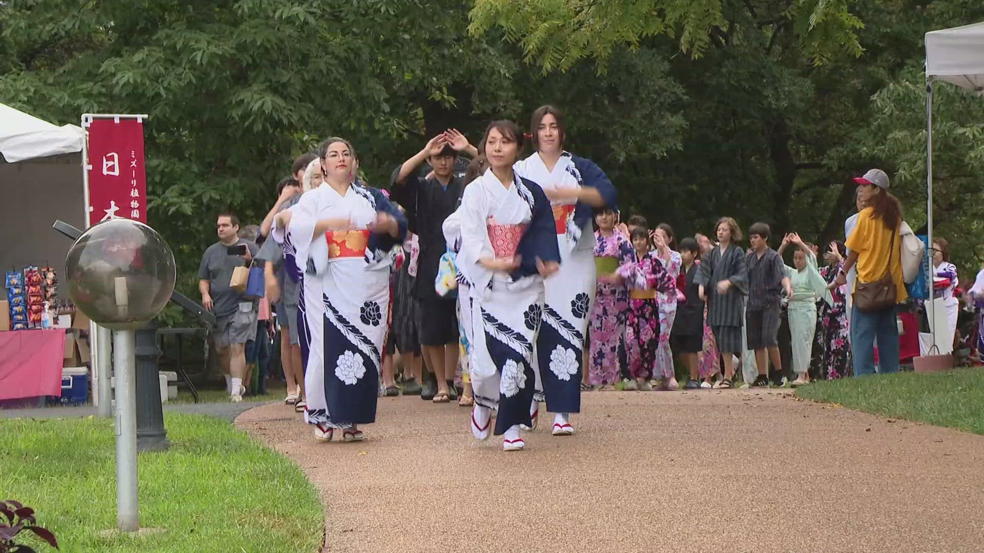 Beautiful flowers, delicious food and thrilling Sumo wrestling is happening all weekend at the Japanese Festival at the Missouri Botanical Garden.