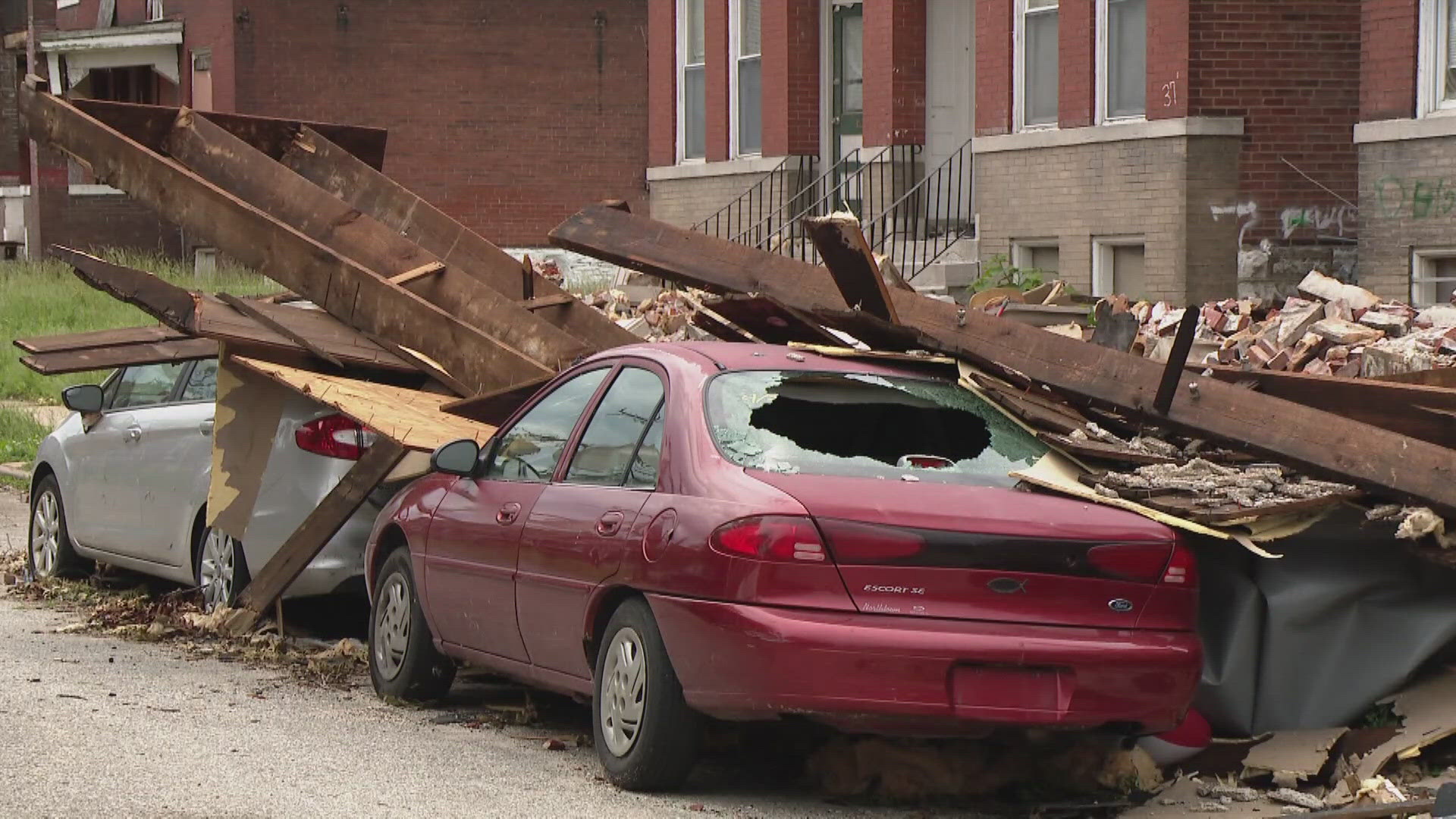 NAACP demands insurance reform after May 16 tornado | ksdk.com