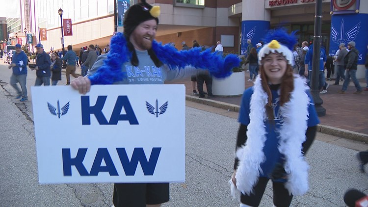 'Ka-Kaw is the law': Fans pack the Dome for Battlehawks home opener