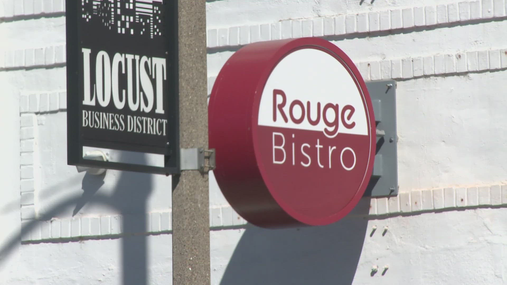 Although Rouge Bistro owner Julian Davis has a state liquor permit, he still lacks a city license.