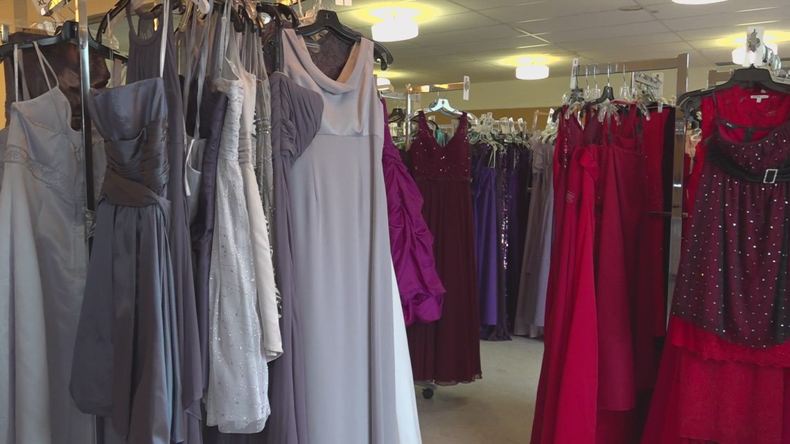 Making Ends Meet: Prom season becoming an expensive rite of passage Making Ends Meet: Prom season becoming an expensive rite of passage