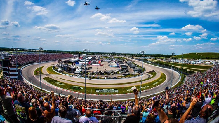 All the eyes of NASCAR racing world turn to St. Louis this weekend
